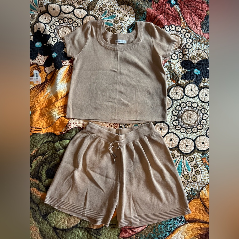 Kalli Collection Beige Knit Top with shorts